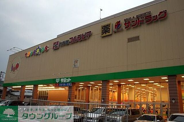 周辺