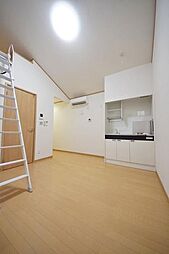 ビバリーヒルズ西伊興 2階ワンルームのリビング/ダイニング