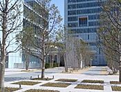 私立東京電機大学東京千住キャンパス 883m