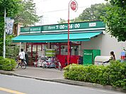 まいばすけっと上小田中6丁目店 徒歩12分。 910m
