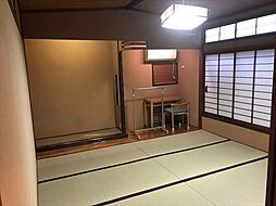 居間