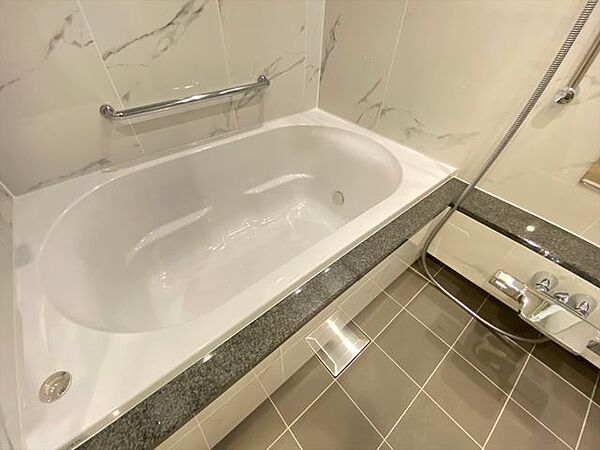 apartment 東京都千代田区神田多町２丁目3-7
地図を見る