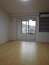 メゾン・ラフィネ 201 2階ワンルームのリビング/ダイニング