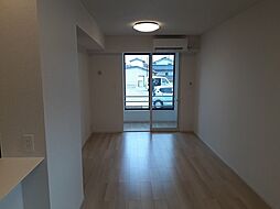 リバースリゾート　スカイ 101 1階1LDKのリビング/ダイニング