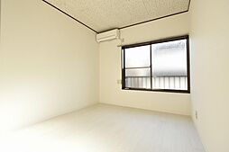 シャルム落合 201 2階ワンルームのリビング/ダイニング