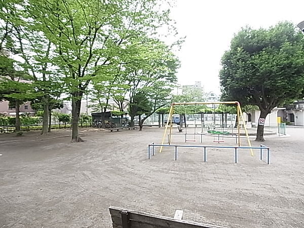 画像15:竹の塚第六公園（152m）