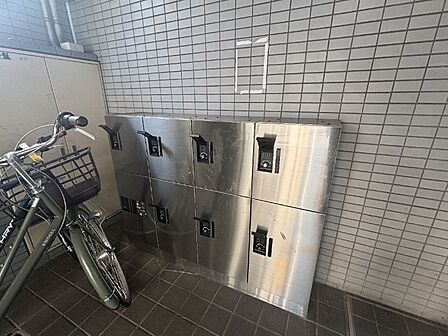 宅配ボックス