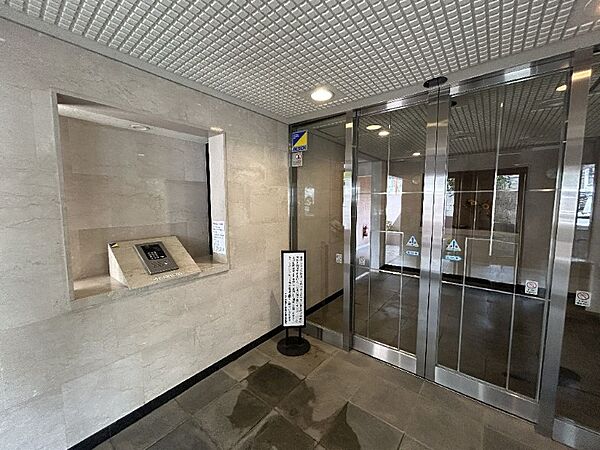 エントランスを拡大表示
