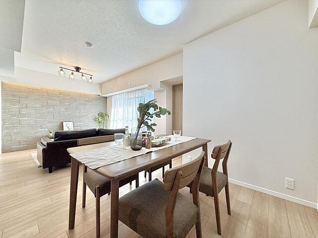 リビング/ダイニング グラン・ドムール南仙台 4階/-