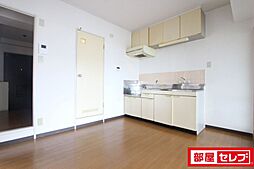 居間