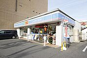 ローソン中村水主町店 331m