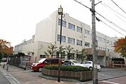 名古屋市立野立小学校 254m