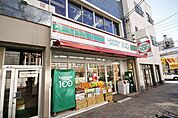ローソンストア100金山店 279m