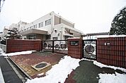 名古屋市立栄生小学校 259m