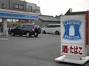ローソン港区川西通店 618m