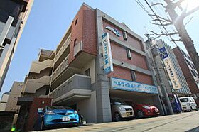 レクサス深草1号館（ベルヴィ56） 103 ｜ 京都府京都市伏見区深草西浦町8丁目（賃貸マンション1DK・1階・27.39㎡） その1