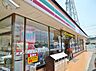 周辺：セブンイレブン あま中萱津店（800m）