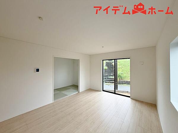 リビング/ダイニングを拡大表示