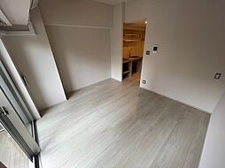 ART APARTMENT IN Ootaka-no-Mor 203 2階ワンルームのリビング/ダイニング