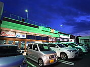 ヨークマート花野井店（112m）