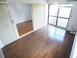 居間
