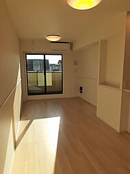 マイスターVIII 204 2階2LDKのリビング/ダイニング