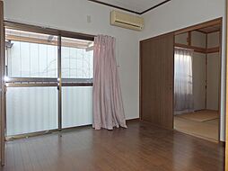 居間