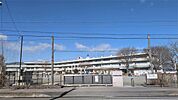 真岡市立真岡東小学校（522m）
