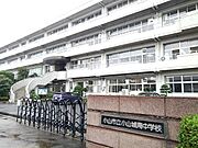 小山市立小山城南中学校まで220m