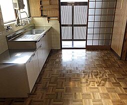 居間