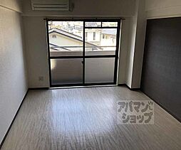 カーサ・ヴェルディ 208 2階1Kのリビング/ダイニング