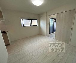 JR山陰本線 花園駅 徒歩9分の賃貸アパート 1階1LDKのリビング/ダイニング