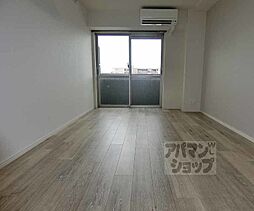 阪急京都本線 西京極駅 徒歩7分の賃貸マンション 5階1Kのリビング/ダイニング