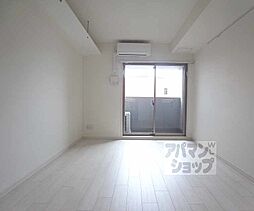 阪急京都本線 西院駅 徒歩11分の賃貸マンション 2階1Kのリビング/ダイニング