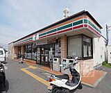 セブンイレブン向日市上植野店まで130m