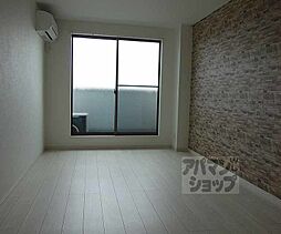 オーシャンズ西向日 302 3階1Kのリビング/ダイニング