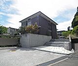 西山短期大学まで2400m