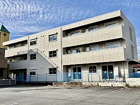 シャーメゾン　栄町 302 ｜ 三重県津市栄町4丁目（賃貸マンション1LDK・1階・41.18㎡） その1