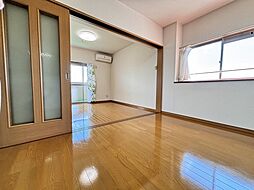 居間