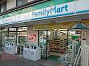 コンビニ「ファミリーマート津河芸町中別保店まで268ｍ」