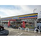 コンビニ「ミニストップ河芸上野店まで446ｍ」