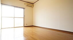 サイレンス芸濃 2A 2階2DKのリビング/ダイニング