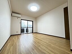 コーポバロン中野 206 2階1Kのリビング/ダイニング