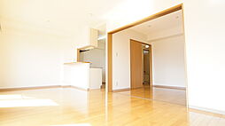 ロイヤル・ふじ 407 4階2LDKのリビング/ダイニング