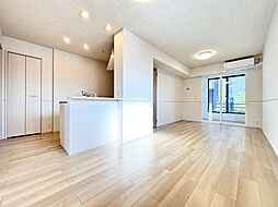 ヘリテージ 103 1階1LDKのリビング/ダイニング