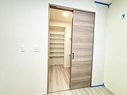 ディーシャンブル　南丸之内C