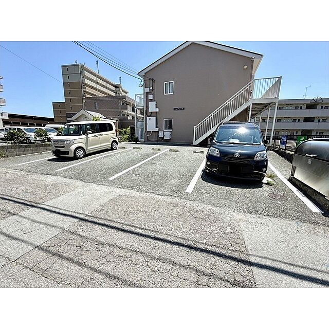 8 / 16