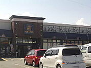 レンタルビデオ「TSUTAYA　WAY久居店まで1063ｍ」