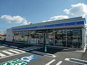 コンビニ「ローソン津河芸東千里店まで390ｍ」
