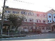 小学校「津市立誠之小学校まで1551ｍ」